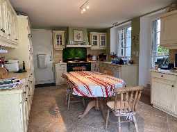 Beautiful renovated Bearnaise Farmhouse with Exceptional Views of the Pyrenees Mountains